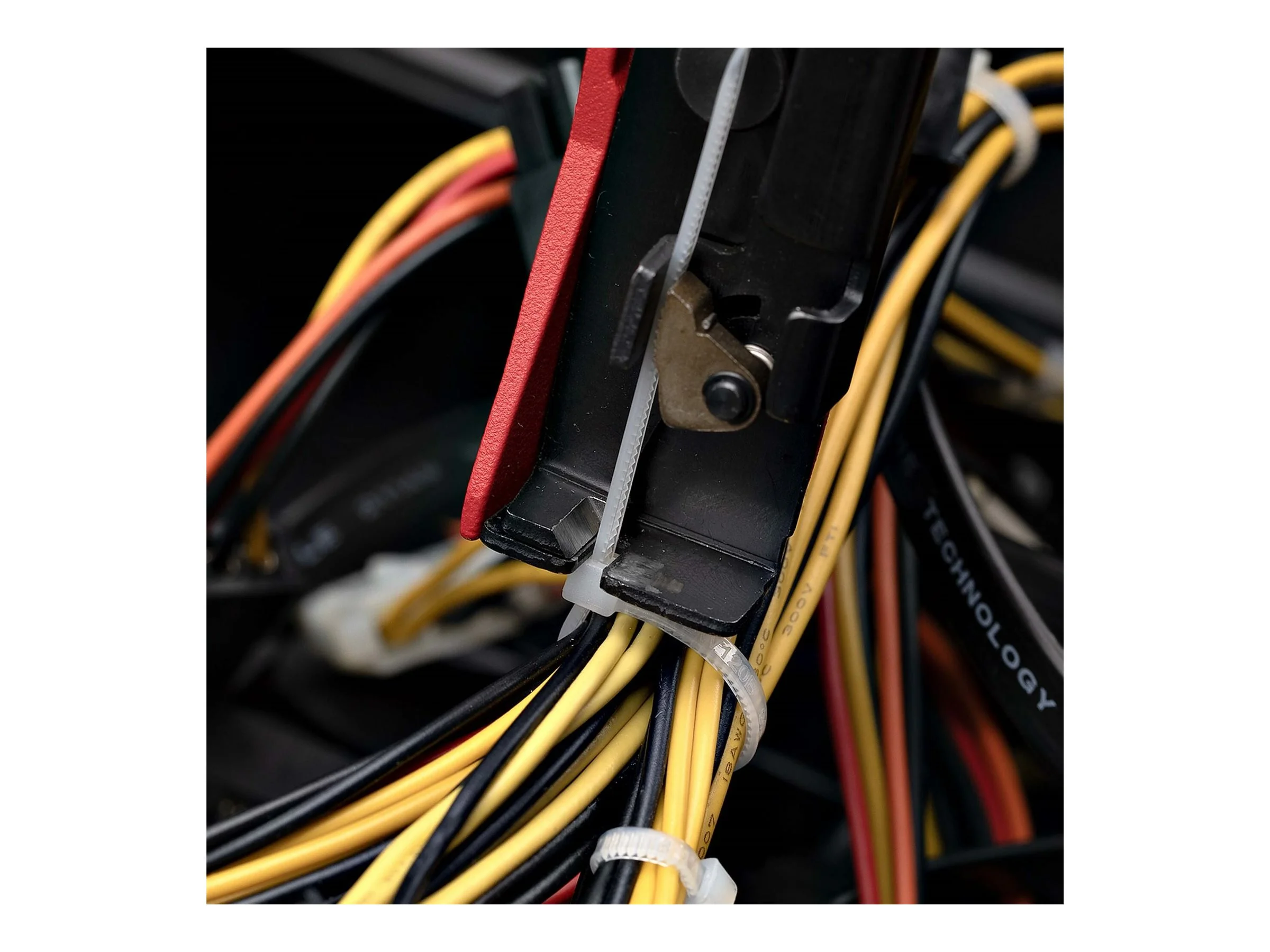 STARTECH Nylon Kabelbinderzange TAA