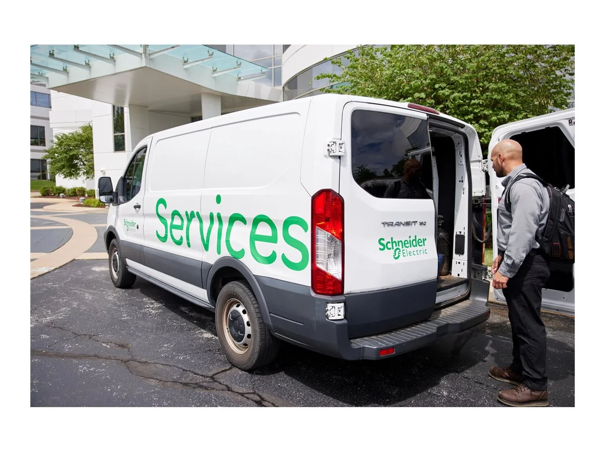 APC Upgrade Montageservice auf 7x24