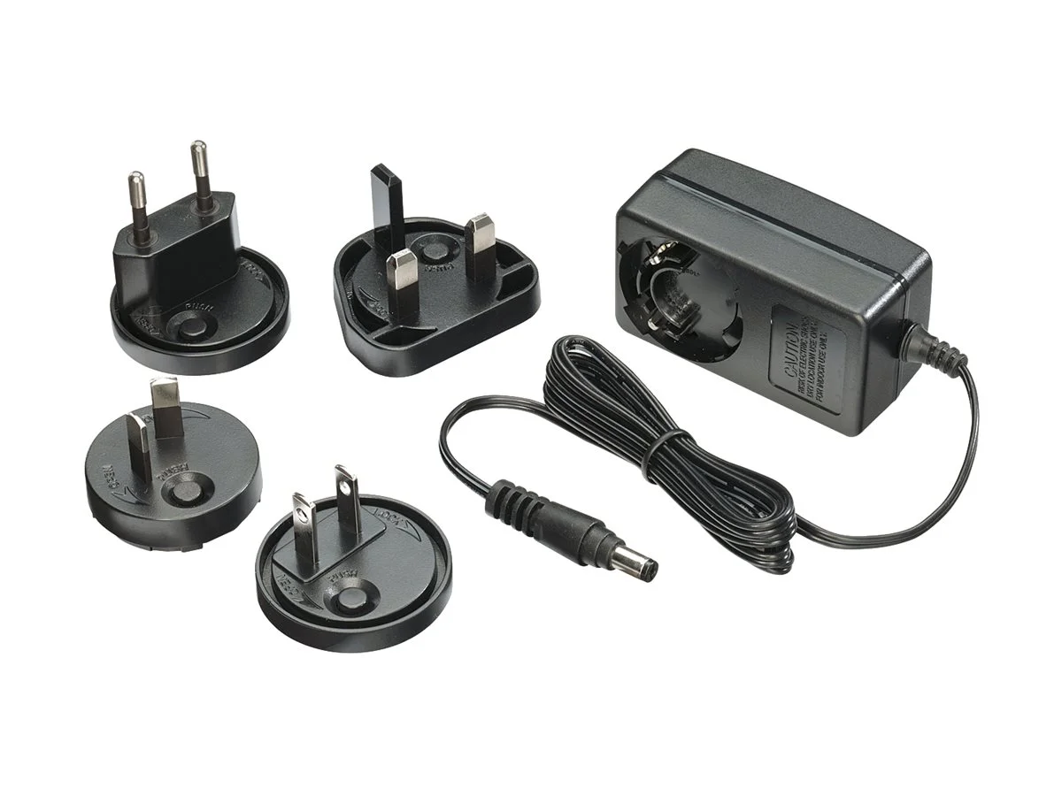 LINDY MC Switching AC Adapter 9V