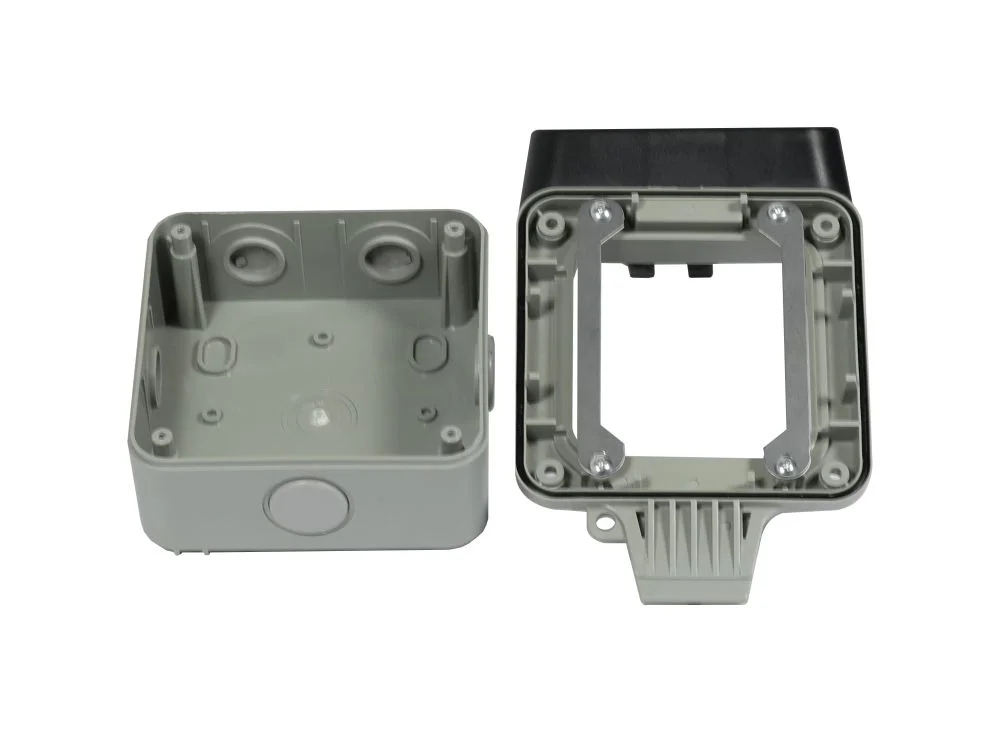 Dosen TP, AP(IP66),1-fach(Eckiger Außenrahmen), CAT6A, Keystone Slim-line/Komponent getestet, Reinweiss, Synergy 21,