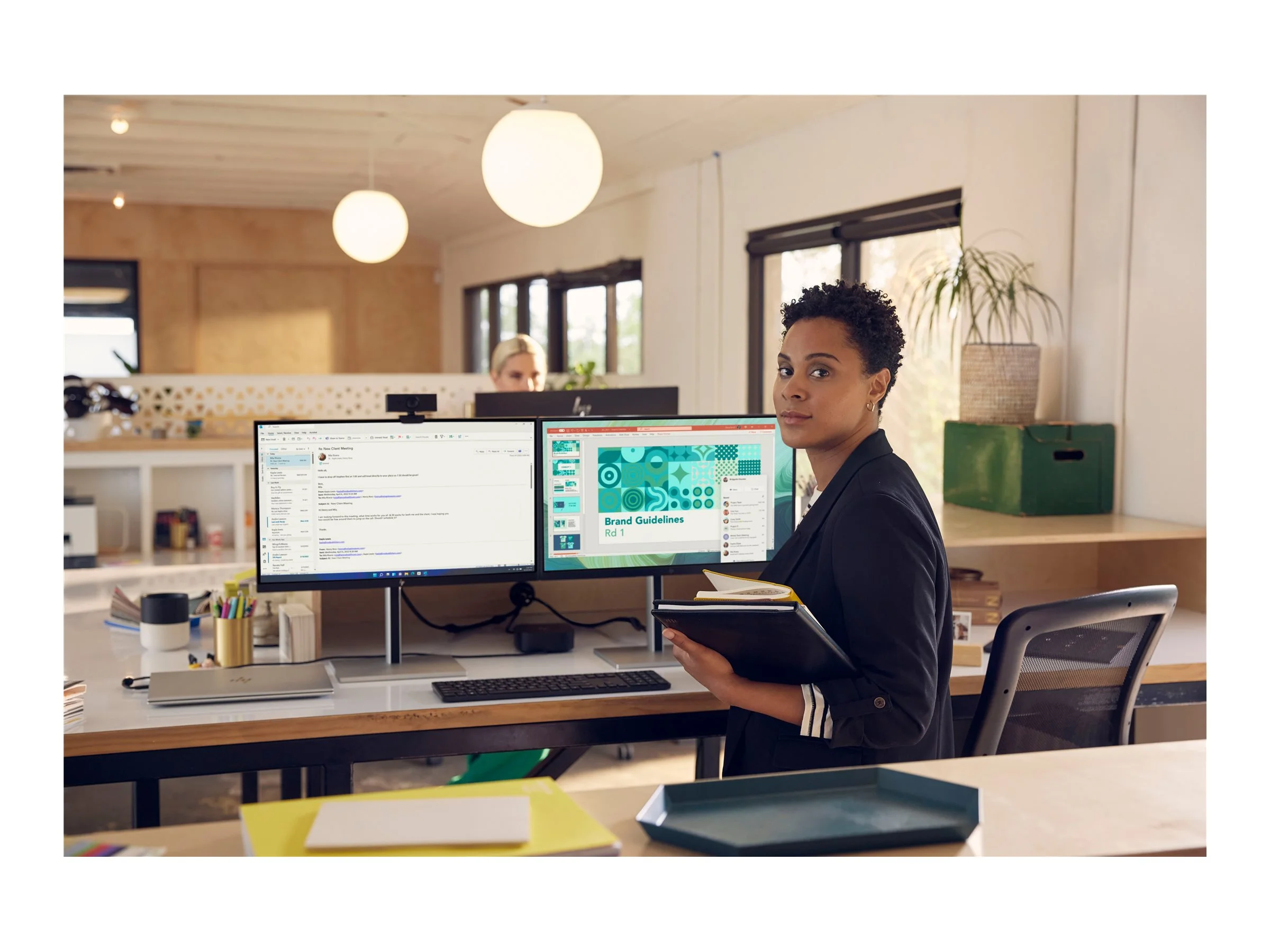 HP E24t G5 23.8i Touch FHD Monitor (EN)