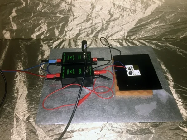 Tekbox TBOH01-SET / 2 x 5 µH Gleichspannungs-LISN für CISPR25, inkl. Kabel, 50 Ohm Abschluss