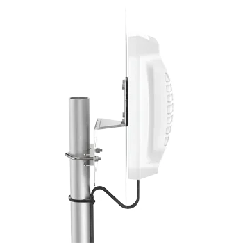 Poynting · Antennen · LTE/GSM · Mast/Wand · A-XPOL-0016 · weiß · SMA (M) · 8dbi Cross Polarised Flatpatch · SMA - Male · 5m