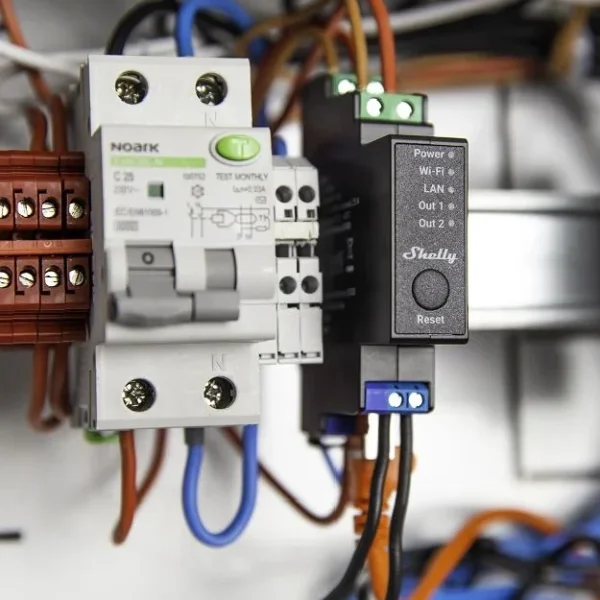 Shelly · Hutschiene · " Pro 2PM" · Relais · max. 25A · 1 Phase · 2 Kanäle · Messfunktion · WLAN · LAN · BT