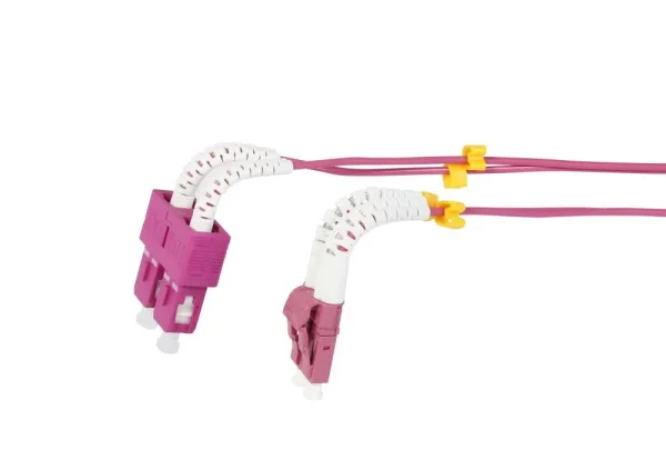 LWL-2-Faser-Patchk. 0.5mtr.LC-SC, 50/125um, OM4, AD=2mm, flexible Knickschutztülle, Synergy 21