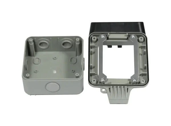 Dosen TP, AP(IP66),1-fach(Eckiger Außenrahmen), CAT6A, Keystone Slim-line/Komponent getestet, Reinweiss, Synergy 21,