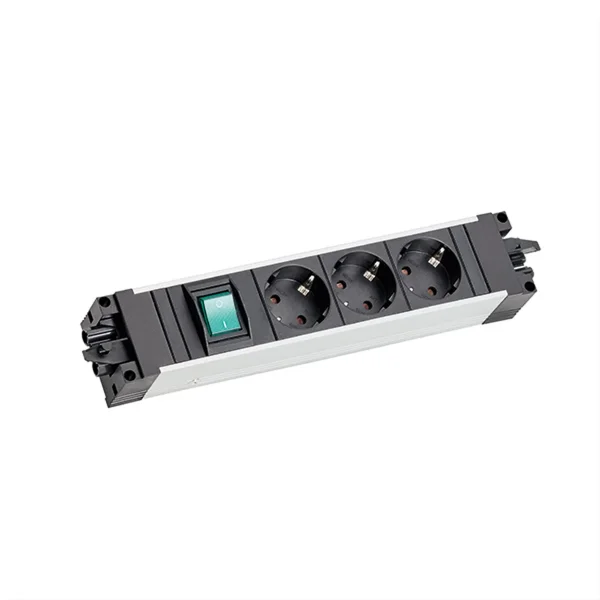 BACHMANN STEP ALU 3xCEE7/3, 1x Schalter für Steckdosen und Ausgang